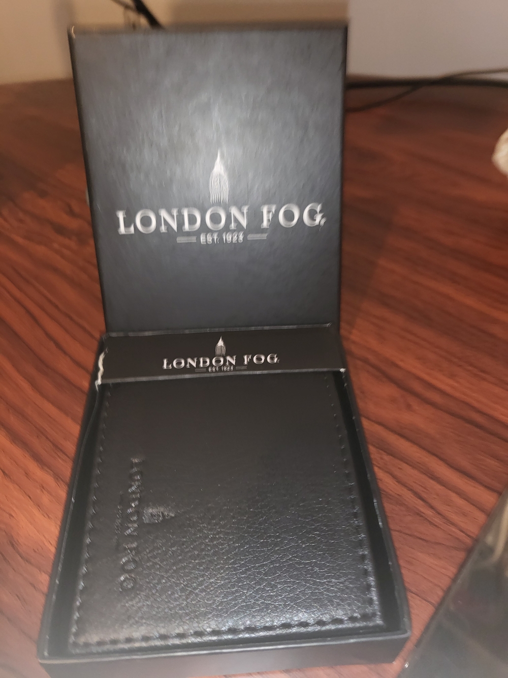 NWT London Fog Men’s Black Leather Wallet